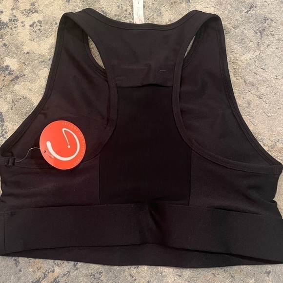 NWT Sports bra - Picture 2 of 5